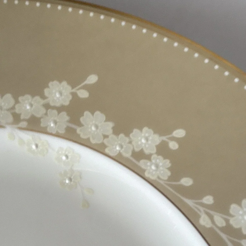 Lenox Classics Collection Bellina Gold Floral Bone China 10.5in Dinner Plate